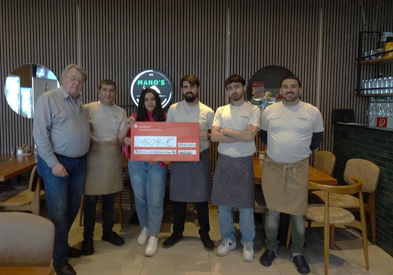 Spendenübergabe an Förderverein für krebskranke Kinder Freiburg